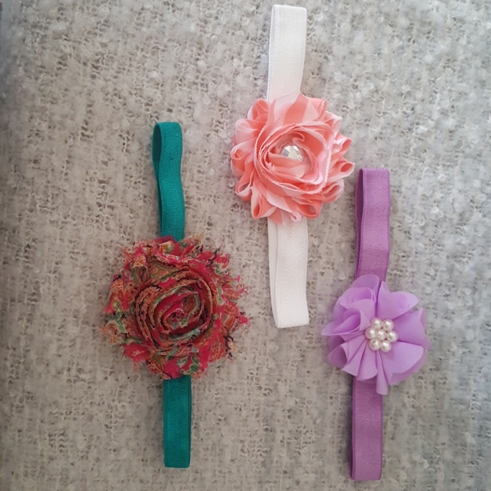 3 Hand made hair bows newborn